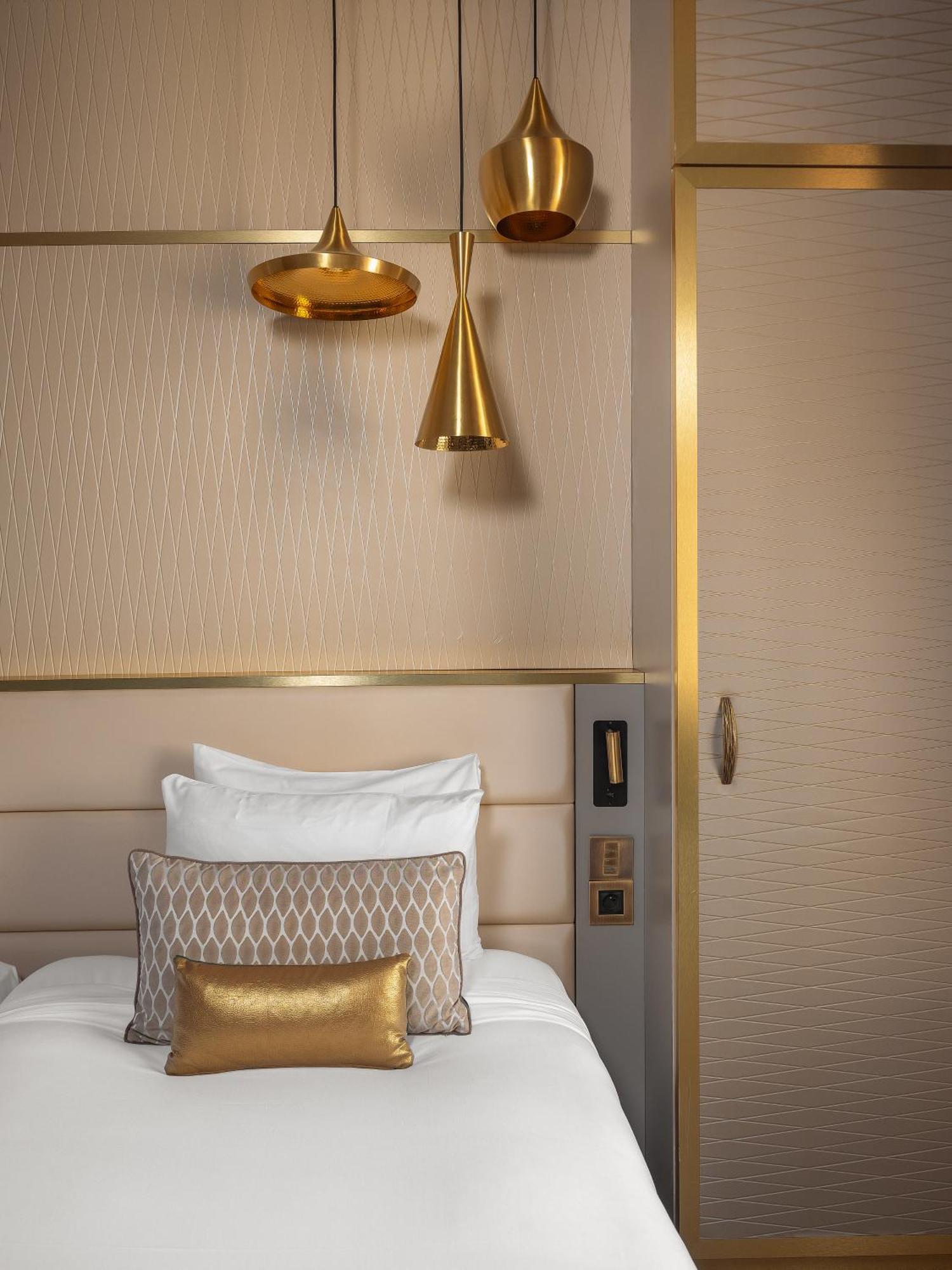 Niepce Paris, Curio Collection By Hilton Hotel Bagian luar foto