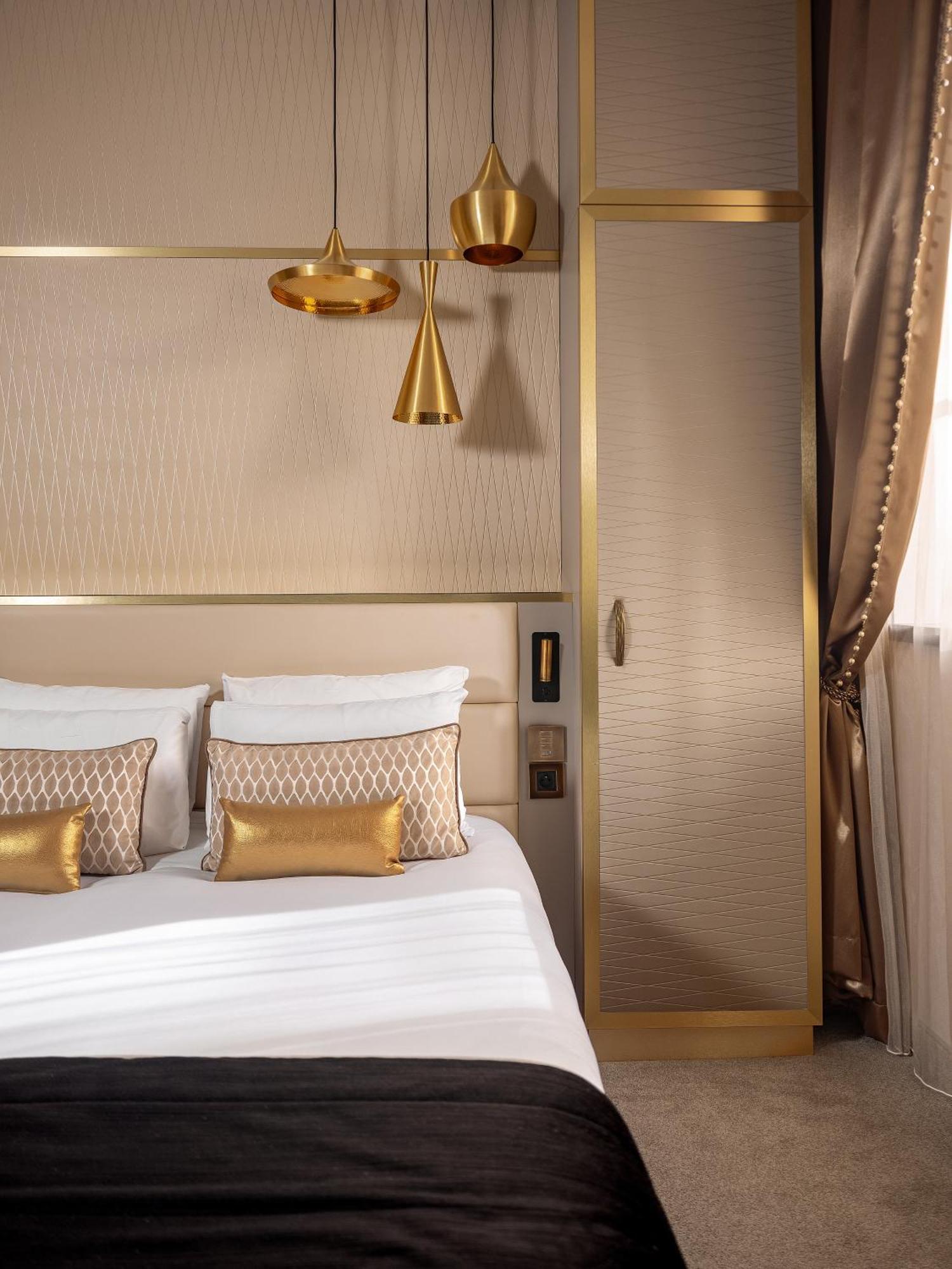 Niepce Paris, Curio Collection By Hilton Hotel Bagian luar foto