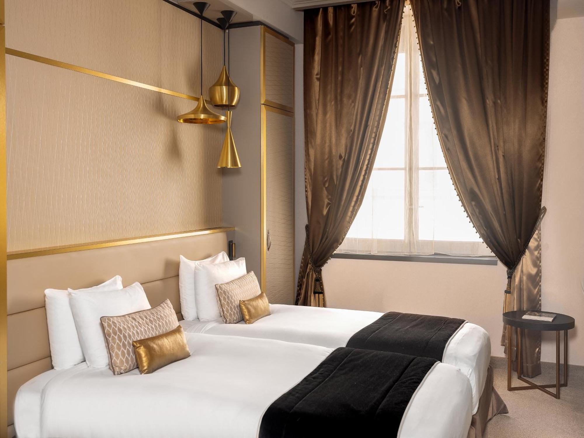 Niepce Paris, Curio Collection By Hilton Hotel Bagian luar foto