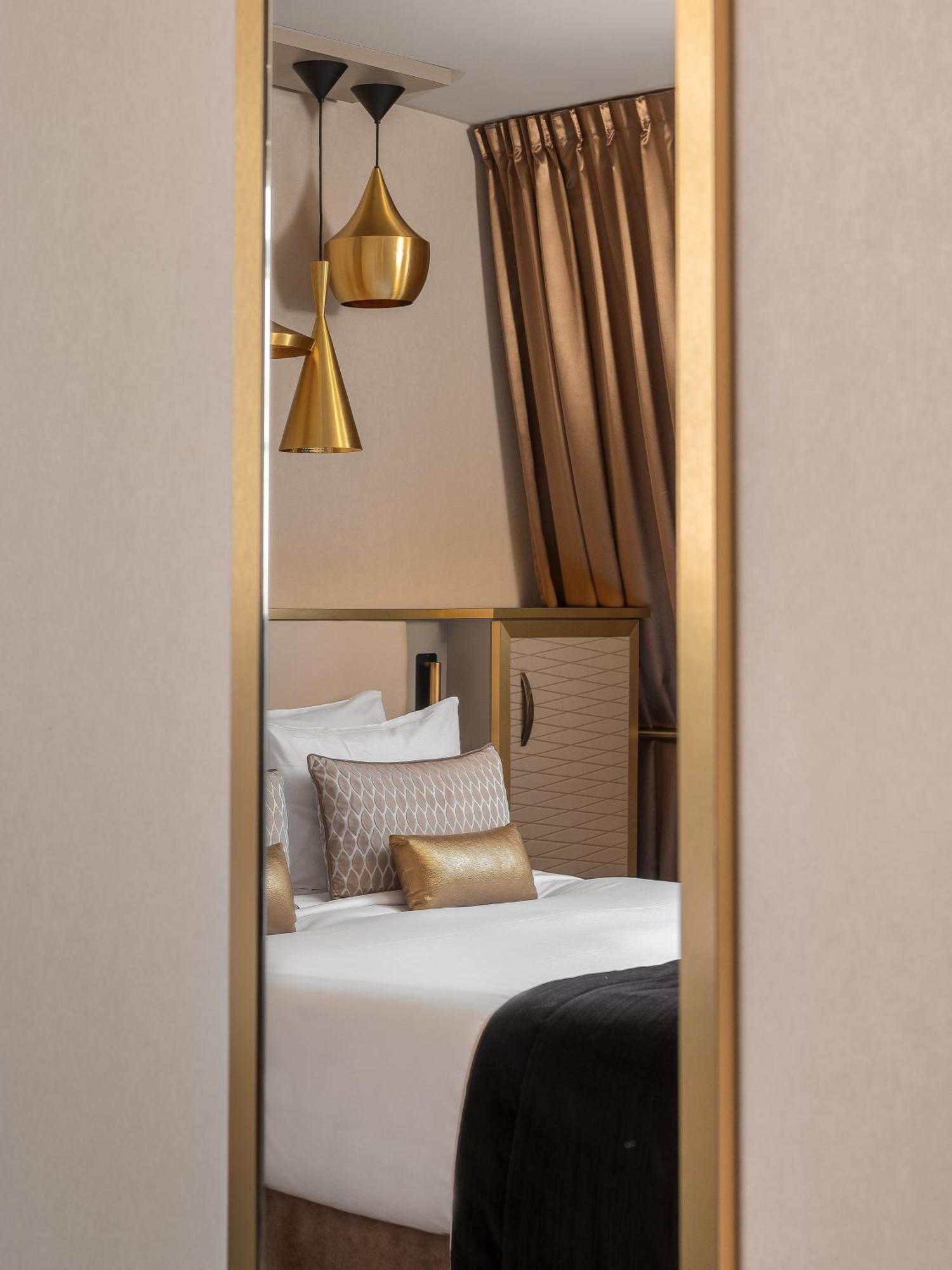 Niepce Paris, Curio Collection By Hilton Hotel Bagian luar foto