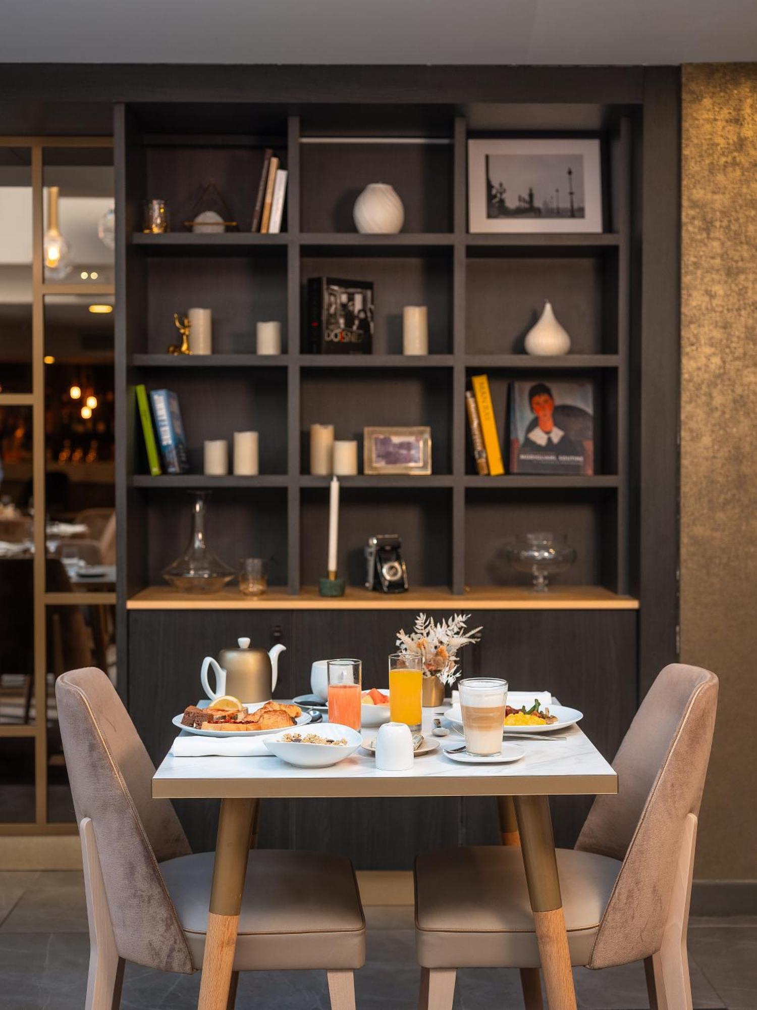 Niepce Paris, Curio Collection By Hilton Hotel Bagian luar foto